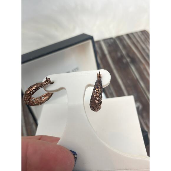 Women's Small Hoop Earrings Copper Colored Silver Plated Filagree - Picture 5 of 7